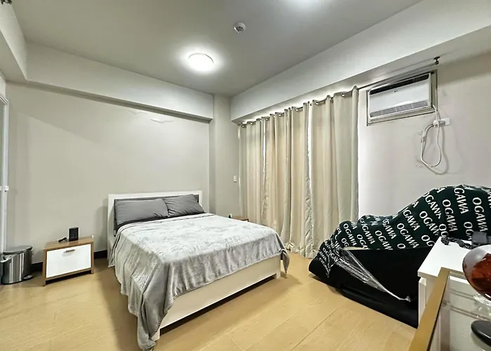Manhattan Plaza Tower C Apartment